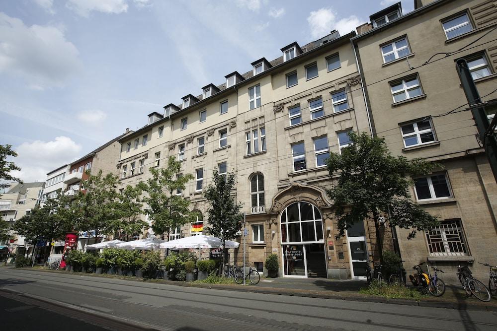 Stadthotel Hotel 3*