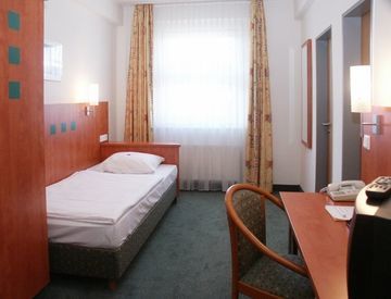 Stadthotel Hotel 3*